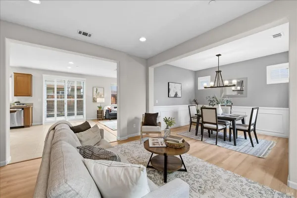 $635,000 | 621 Del Mar Circle, Vacaville, CA 95688