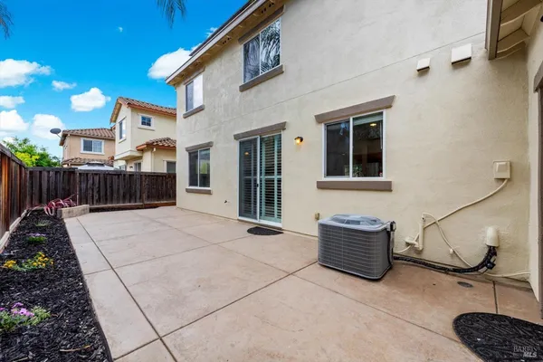 $635,000 | 621 Del Mar Circle, Vacaville, CA 95688