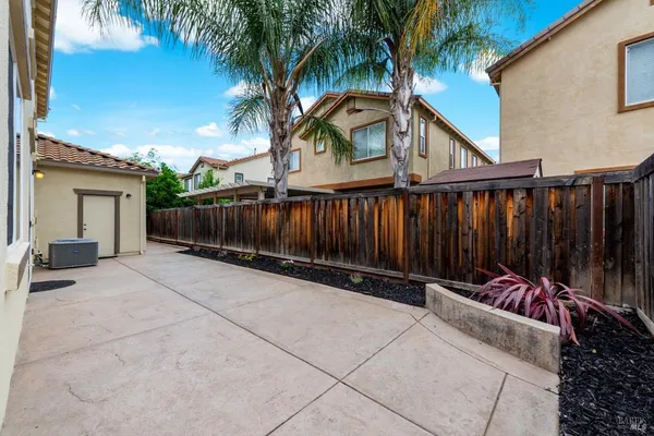 $635,000 | 621 Del Mar Circle, Vacaville, CA 95688