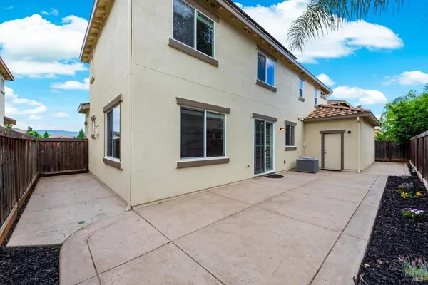 $635,000 | 621 Del Mar Circle, Vacaville, CA 95688