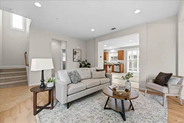 $635,000 | 621 Del Mar Circle, Vacaville, CA 95688