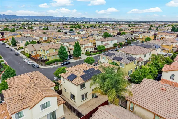 $635,000 | 621 Del Mar Circle, Vacaville, CA 95688