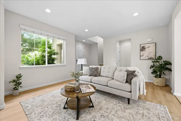 $635,000 | 621 Del Mar Circle, Vacaville, CA 95688