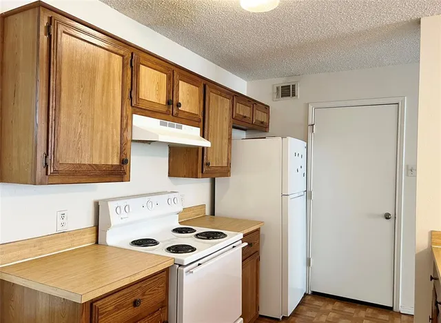 $1,495 | 115 Austin Stone Drive, Duncanville, TX 75137