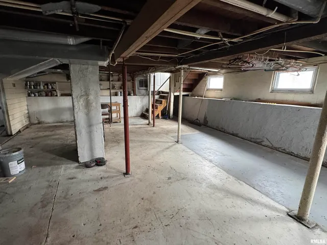 $130,000 | 23392 North Il Highway, Dix, IL 62830