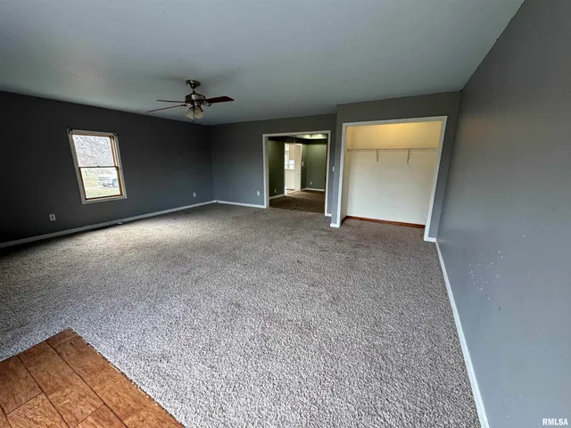 $130,000 | 23392 North Il Highway, Dix, IL 62830