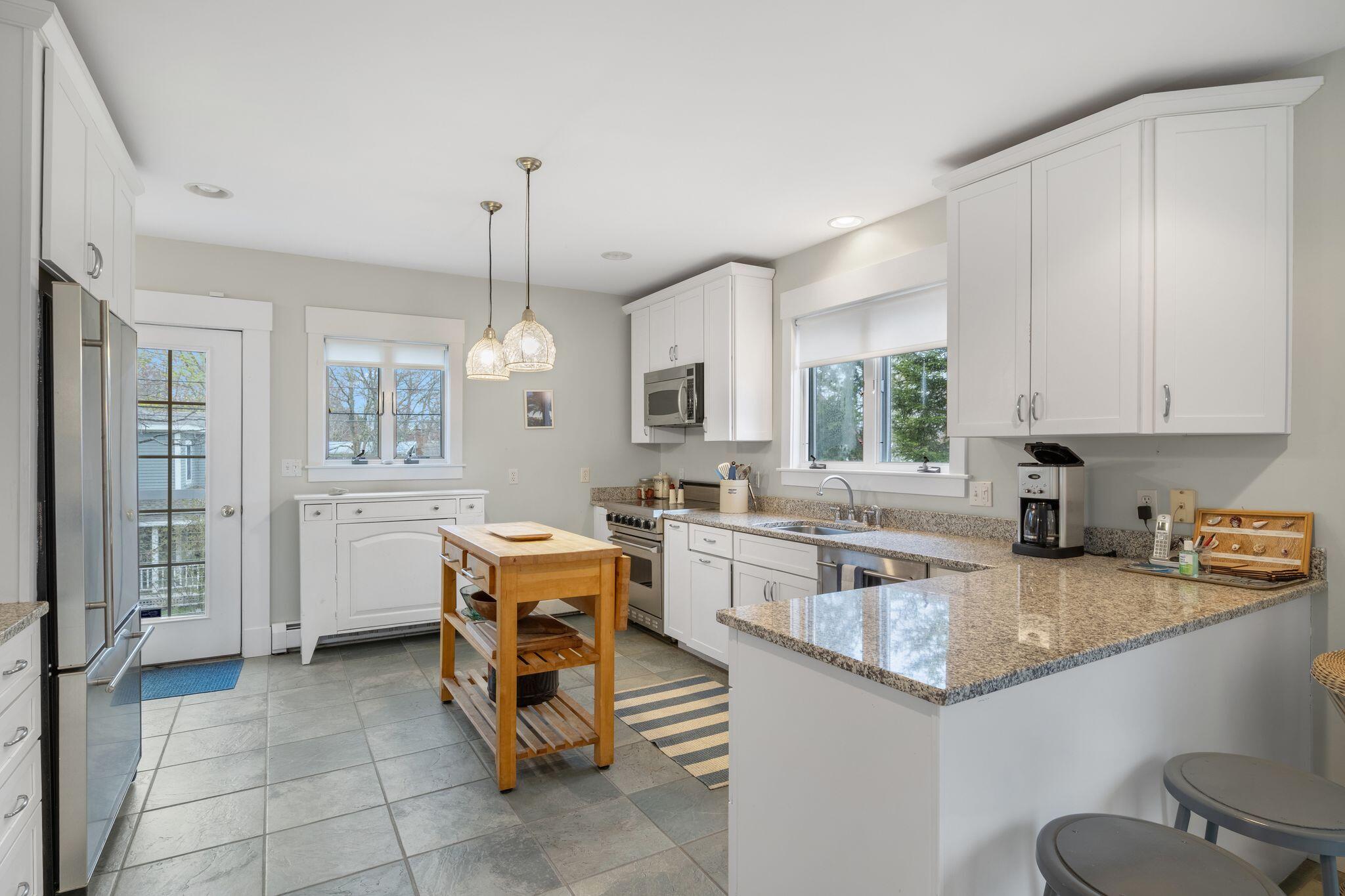 4 Oak Street Kennebunk, ME 04043 - Photo 13 of 49 Kitchen