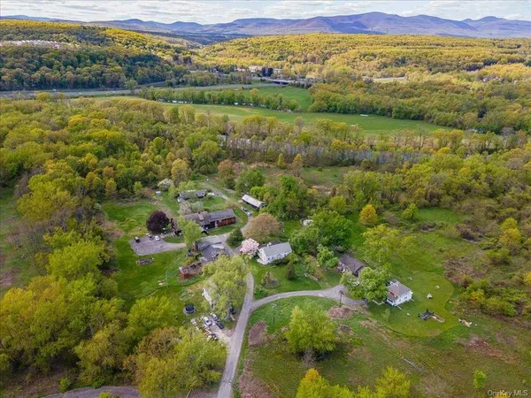 $3,200,000 | 701 Boices Lane, Kingston, NY 12401