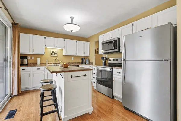 $250,000 | 728 Chippewa Trail, Niles, MI 49120