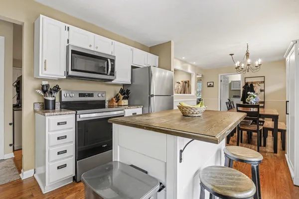 $250,000 | 728 Chippewa Trail, Niles, MI 49120