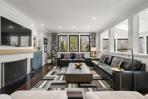 $2,650,000 | 76 Hollis Street, Sherborn, MA 01770