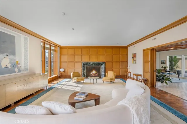 $10,750,000 | 15 The Colonnade, Long Beach, CA 90803