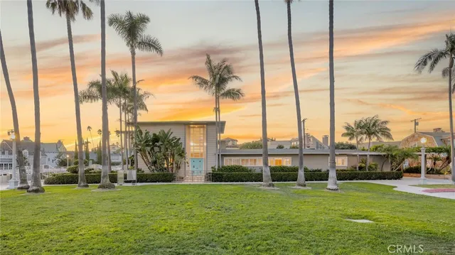 $10,750,000 | 15 The Colonnade, Long Beach, CA 90803