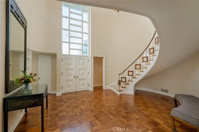 $10,750,000 | 15 The Colonnade, Long Beach, CA 90803