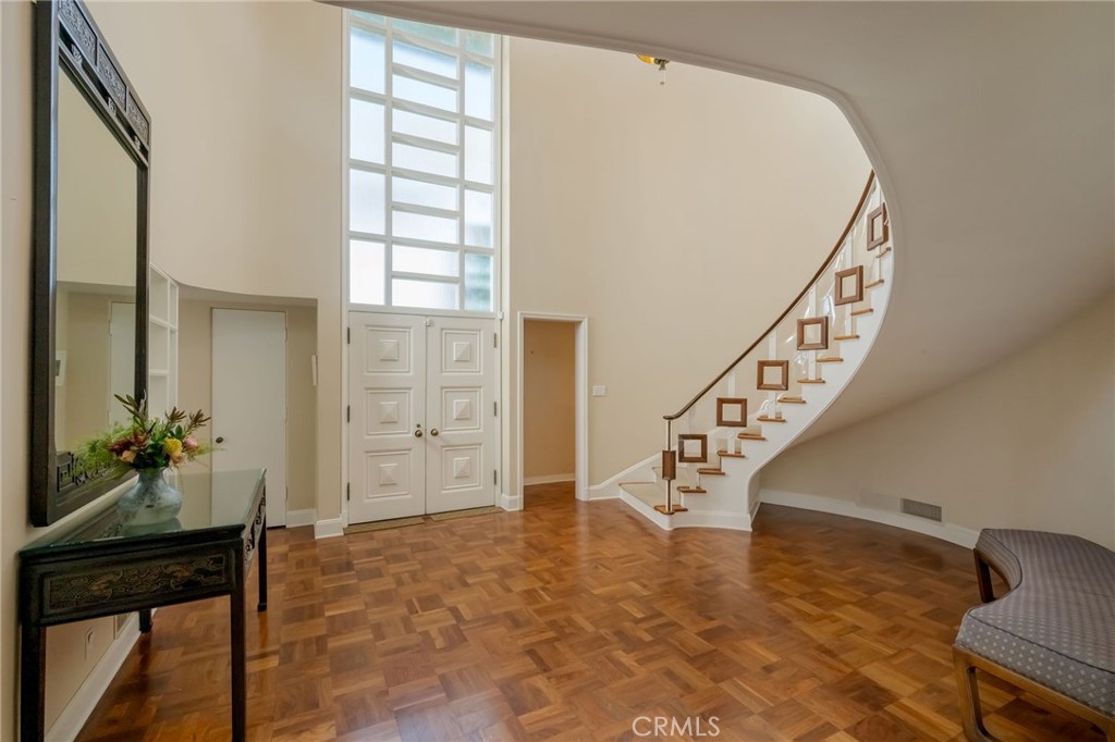 15 The Colonnade Long Beach, CA 90803 - Photo 28 of 49