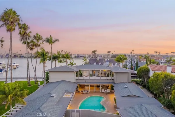 $10,250,000 | 15 The Colonnade, Long Beach, CA 90803