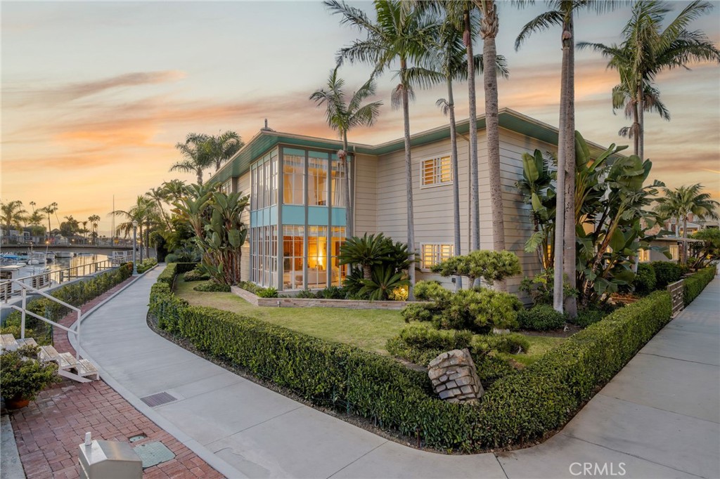 15 The Colonnade Long Beach, CA 90803 - Photo 47 of 49