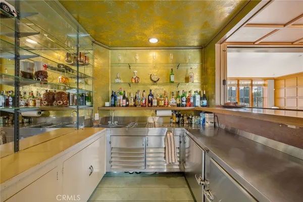 $10,250,000 | 15 The Colonnade, Long Beach, CA 90803