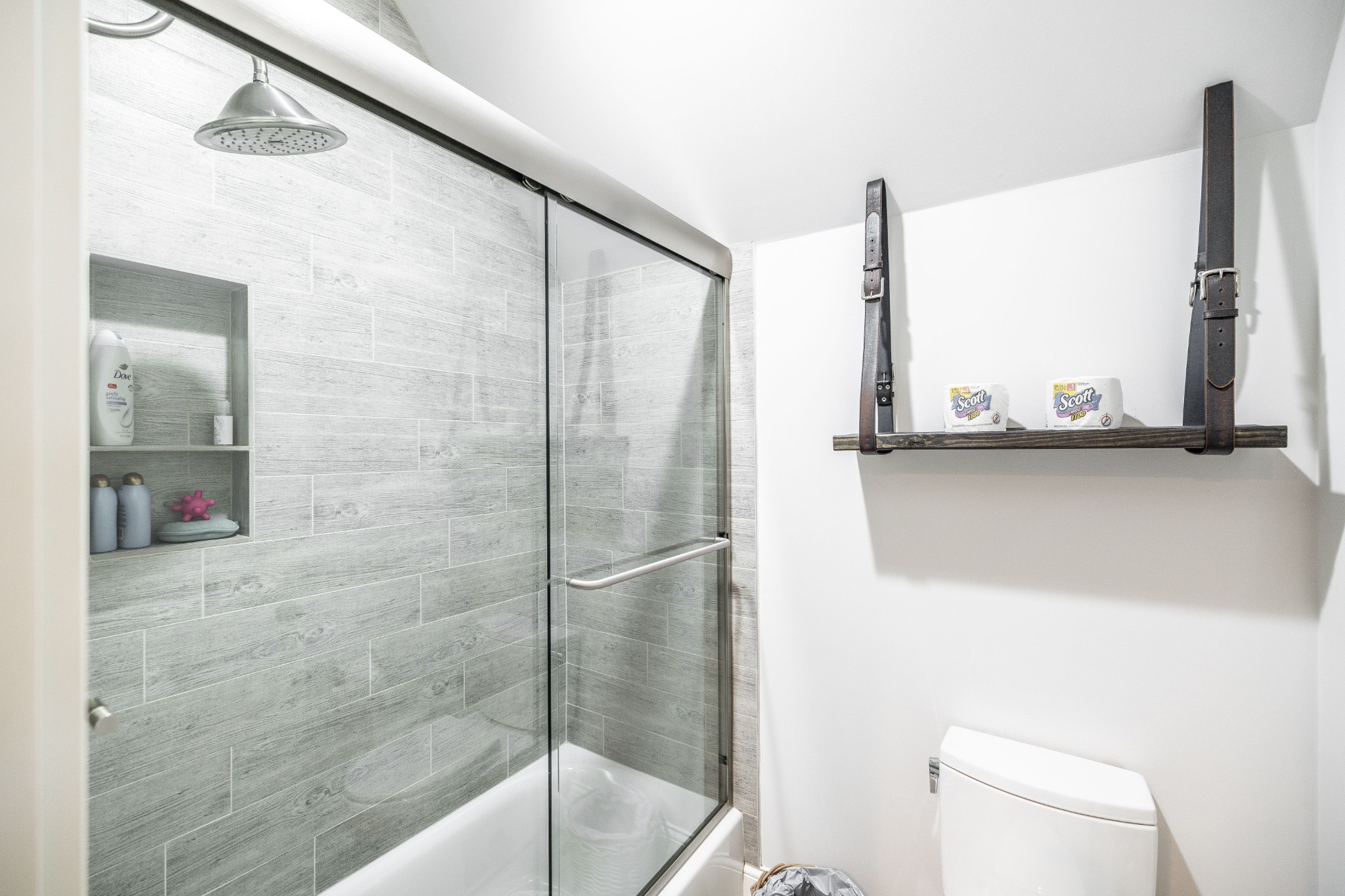 1395 Rozella Way Gallatin, TN 37066 - Photo 47 of 81 a bathroom with a bathtub and a shower