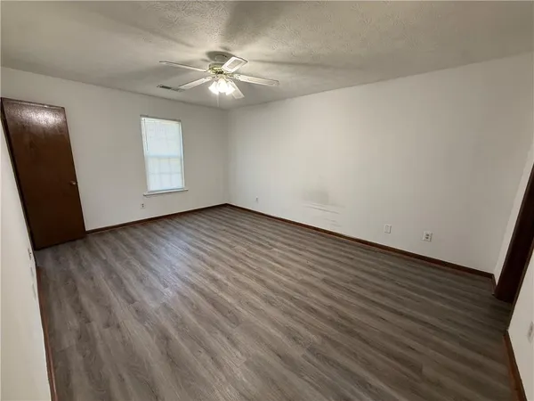 $2,300 | 3815 Samia Court, Duluth, GA 30096