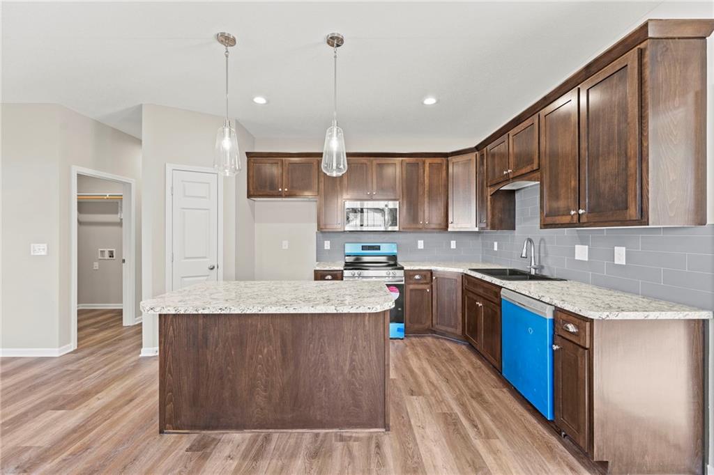 818 West 10th Street Ottawa, KS 66067 - Photo 13 of 37