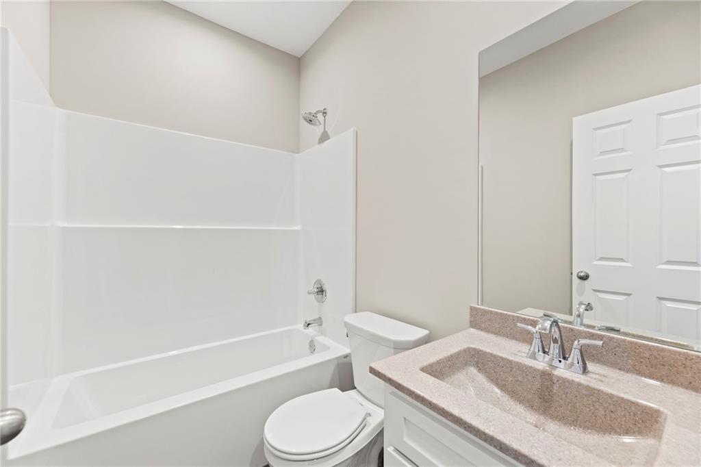 818 West 10th Street Ottawa, KS 66067 - Photo 26 of 37