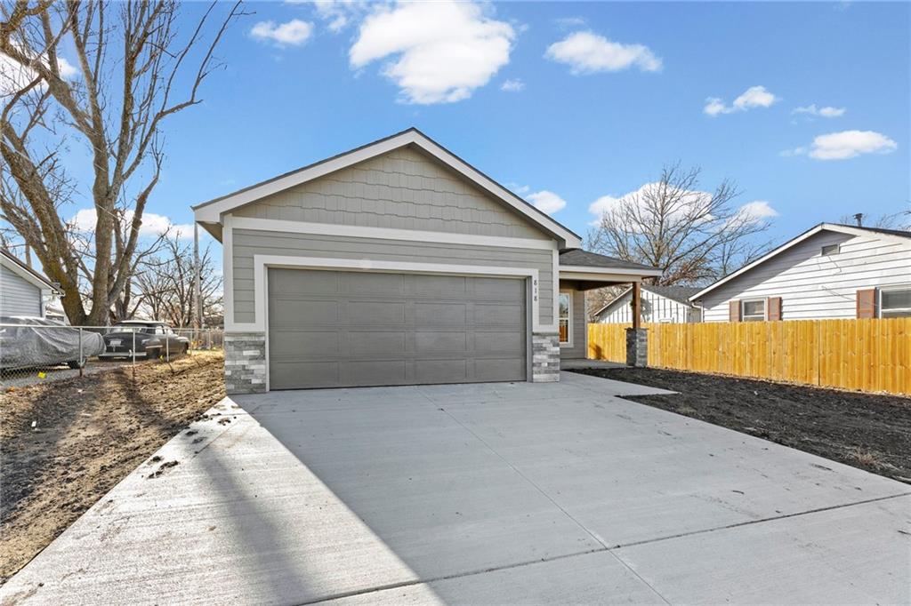 818 West 10th Street Ottawa, KS 66067 - Photo 33 of 37