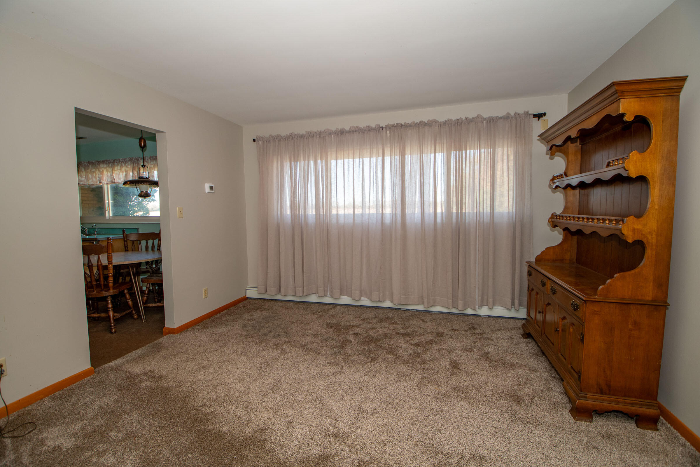 3350 West Bertrand Road Niles, MI 49120 - Photo 11 of 44 3350 W Bertrand Rd Niles Living room