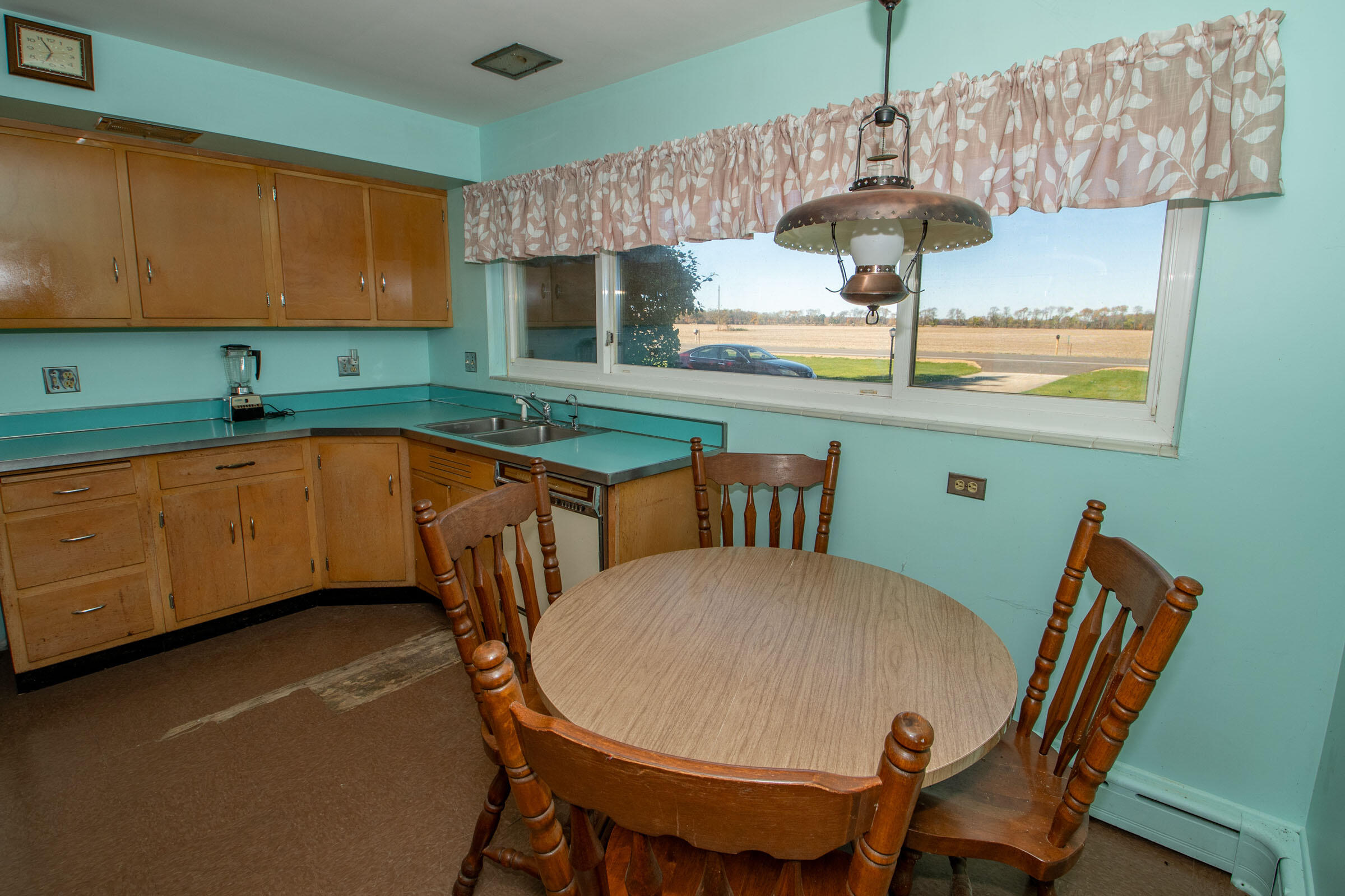 3350 West Bertrand Road Niles, MI 49120 - Photo 12 of 44 3350 W Bertrand Rd Niles Kitchen 5