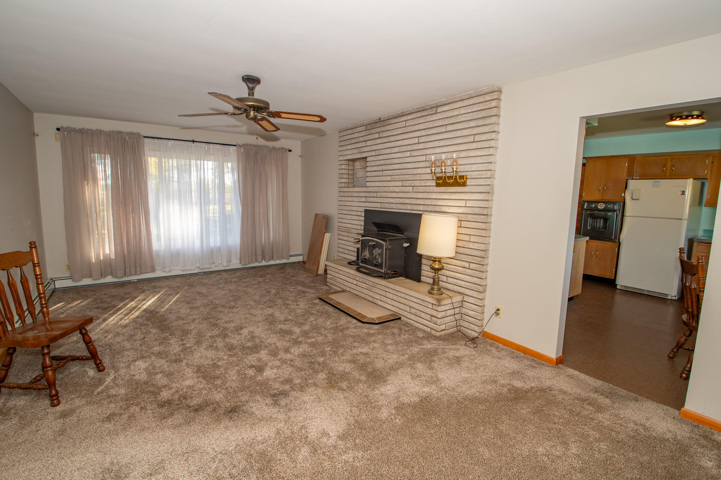 3350 West Bertrand Road Niles, MI 49120 - Photo 7 of 44 3350 W Bertrand Rd Niles Living room 2