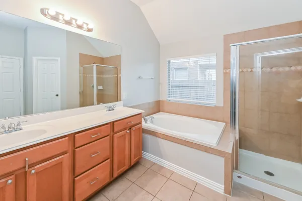 $2,200 | 3010 Silverwood Park Lane, Spring, TX 77386