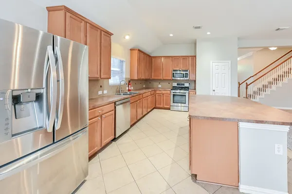 $2,200 | 3010 Silverwood Park Lane, Spring, TX 77386