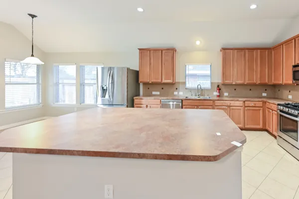 $2,200 | 3010 Silverwood Park Lane, Spring, TX 77386