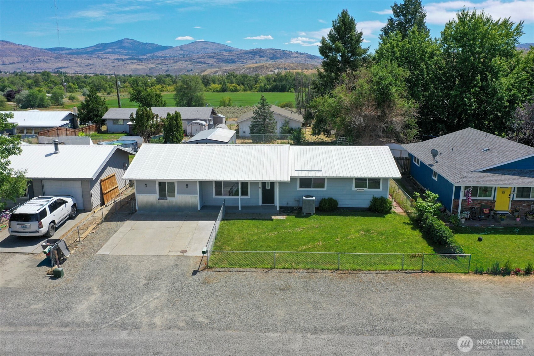 733 Ridge Place Omak, WA 98841 - Photo 6 of 32
