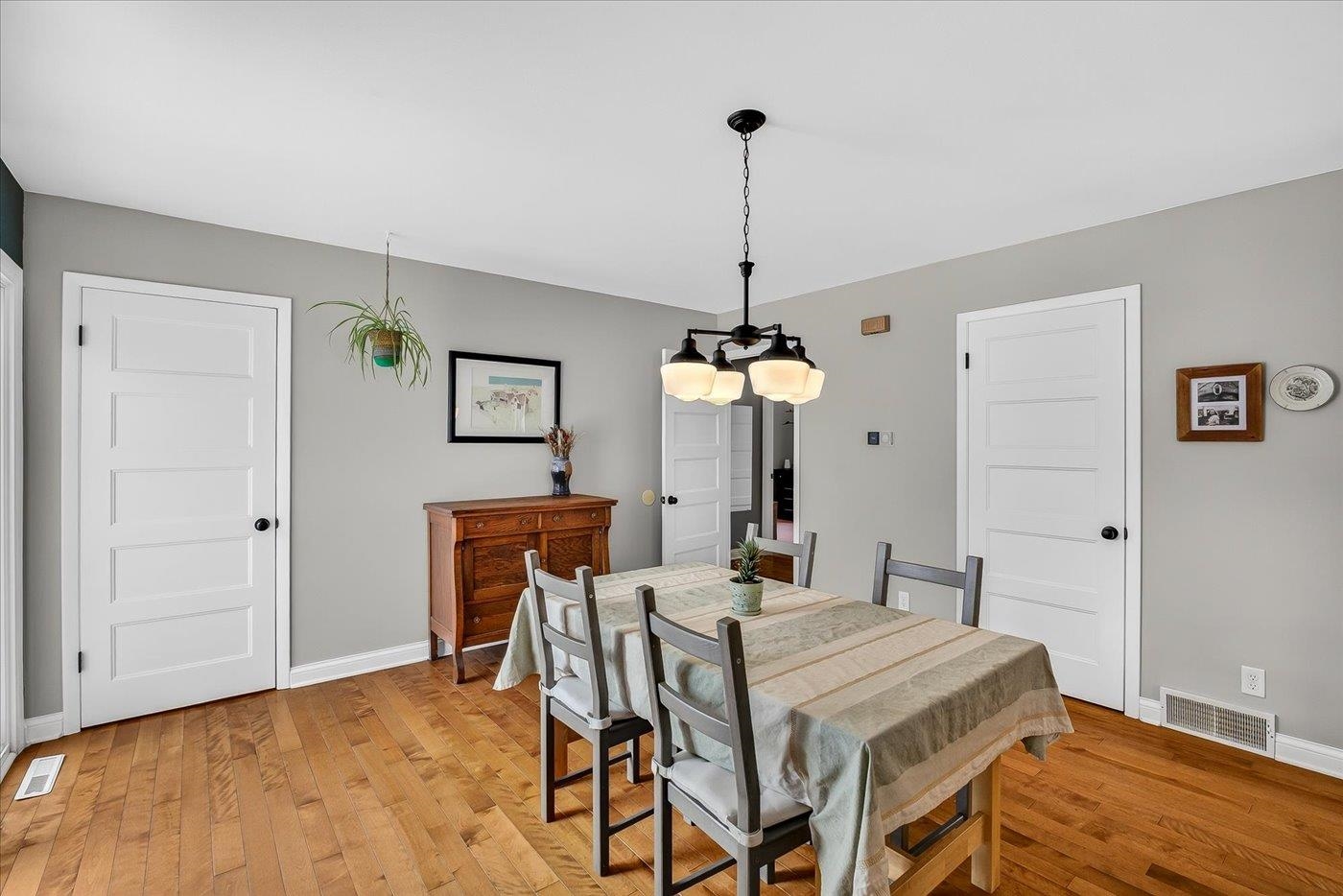 1802 Redwood Lane Madison, WI 53711 - Photo 11 of 30