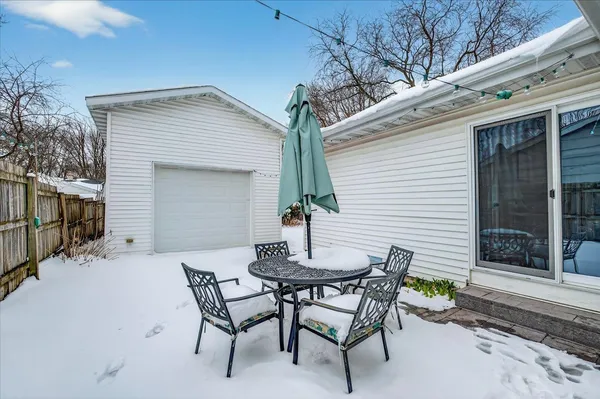 $409,900 | 1802 Redwood Lane, Madison, WI 53711