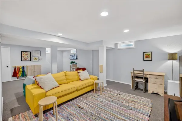 $409,900 | 1802 Redwood Lane, Madison, WI 53711