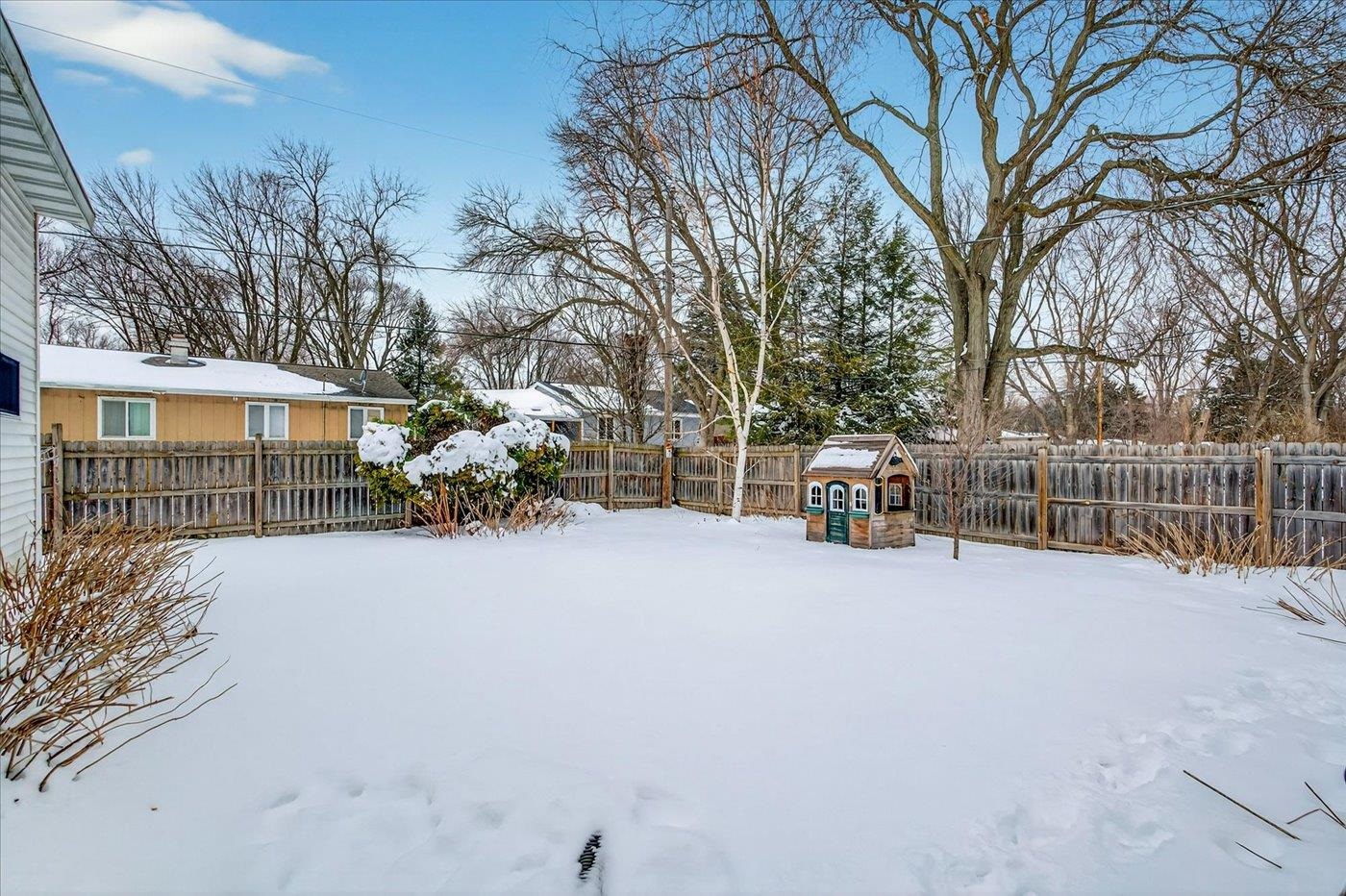 1802 Redwood Lane Madison, WI 53711 - Photo 3 of 30