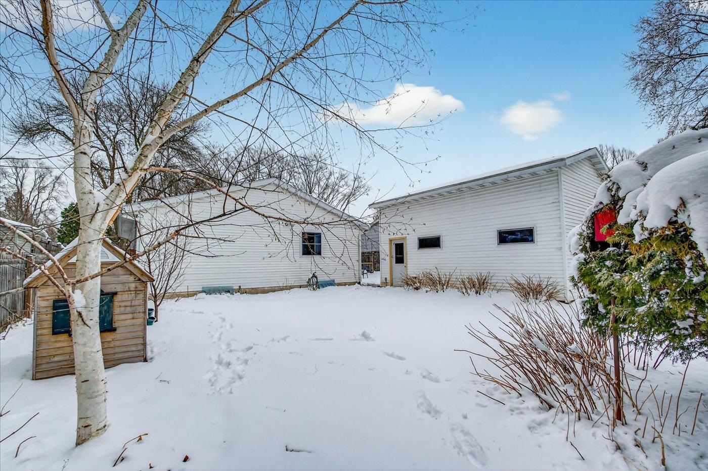 1802 Redwood Lane Madison, WI 53711 - Photo 4 of 30