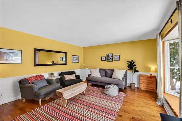 $409,900 | 1802 Redwood Lane, Madison, WI 53711