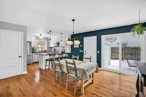 $409,900 | 1802 Redwood Lane, Madison, WI 53711