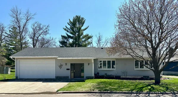 $219,900 | 227 2nd Avenue North, Emmons, MN 56029
