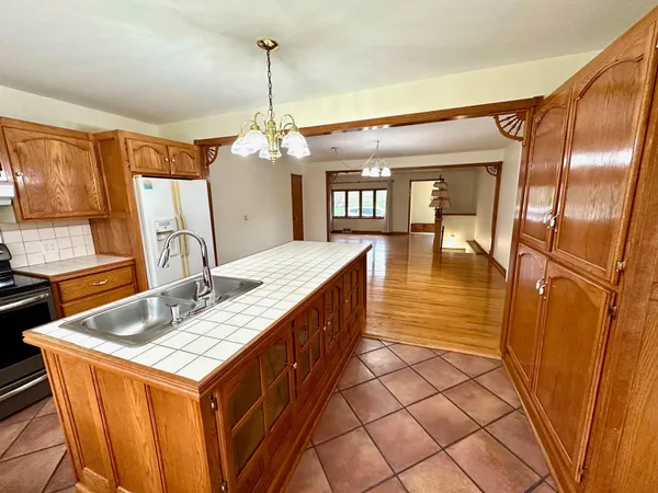 $219,900 | 227 2nd Avenue North, Emmons, MN 56029