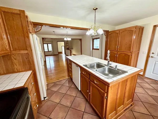 $219,900 | 227 2nd Avenue North, Emmons, MN 56029
