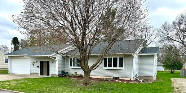 $219,900 | 227 2nd Avenue North, Emmons, MN 56029