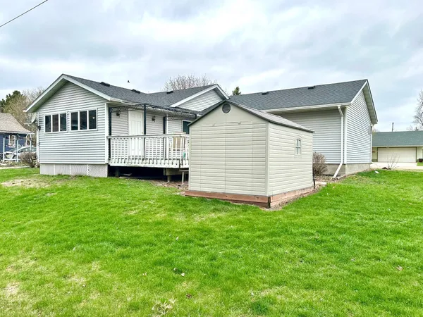 $219,900 | 227 2nd Avenue North, Emmons, MN 56029