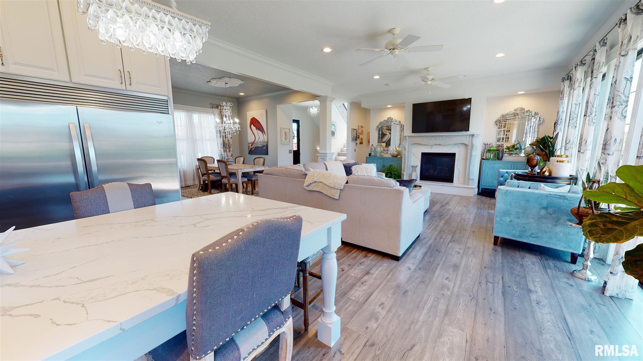 4009 Thomas Pointe Road Davenport, IA 52807 - Photo 8 of 35 Gallery Image 8