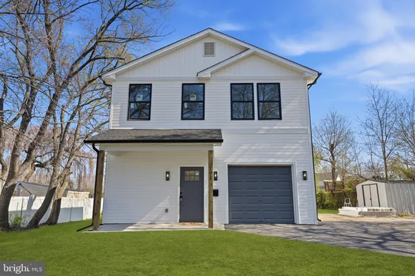 $3,500 | 101 Idlewild Road, Levittown, PA 19057
