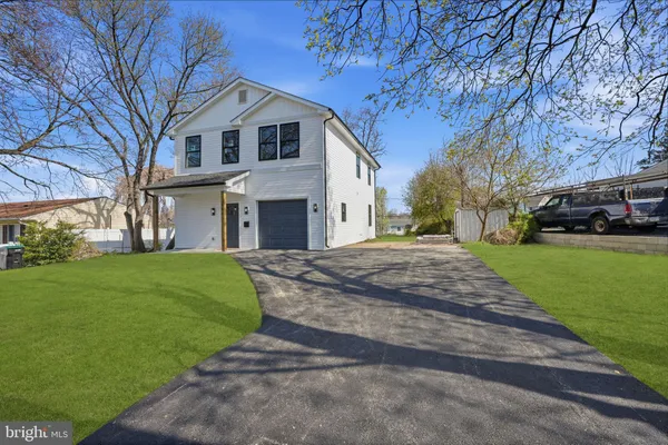 $3,500 | 101 Idlewild Road, Levittown, PA 19057