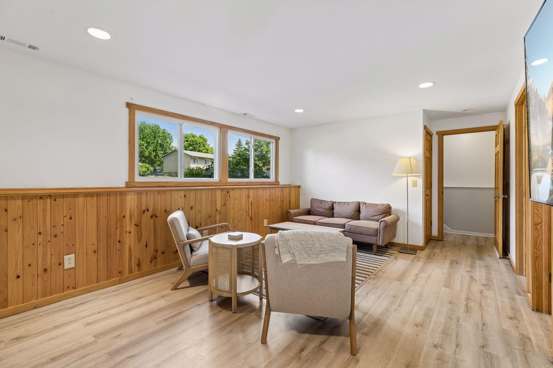 6919 Calgary Road Woodbury, MN 55125 - Photo 13 of 21